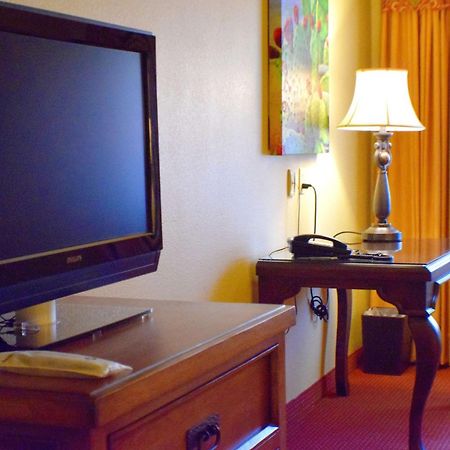 Best Western San Isidro Inn Ларедо Екстер'єр фото