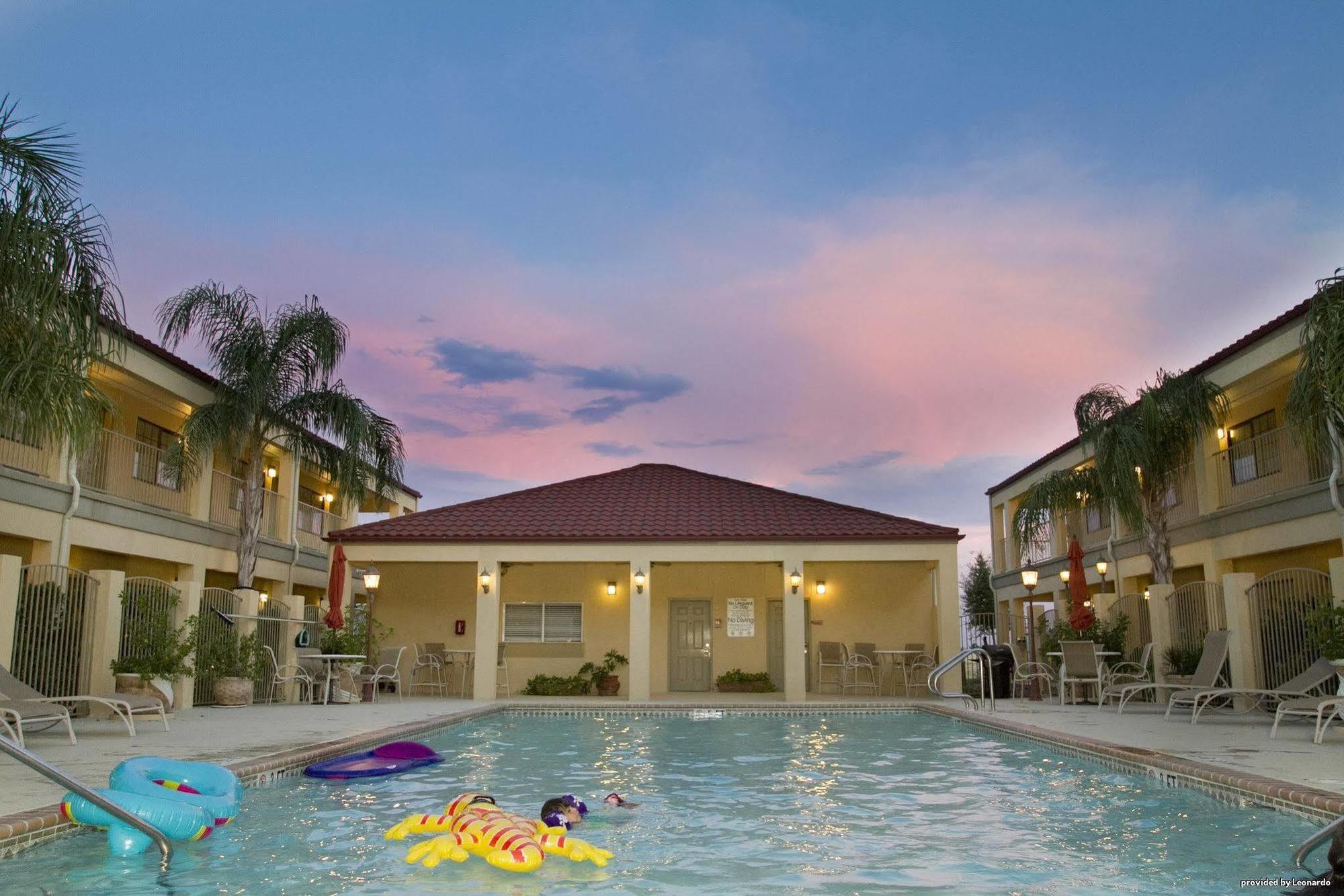 Best Western San Isidro Inn Ларедо Екстер'єр фото